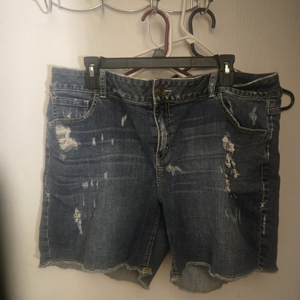 Distressed Denim Women Shorts Size 20 Lane Bryant